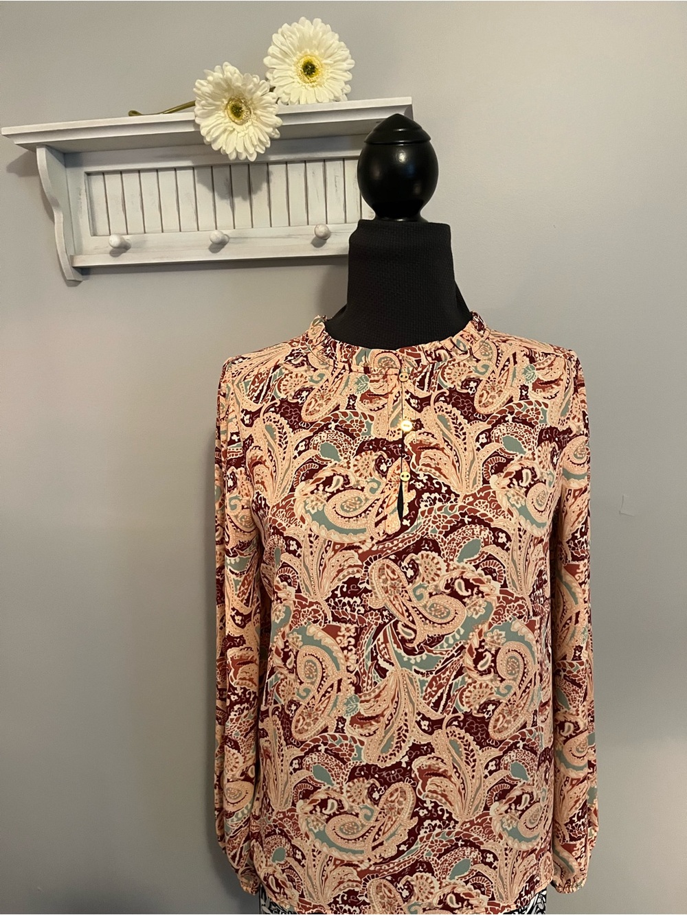 LOFT Paisley Print Long-Sleeve Blouse in Burgundy and soft Pink. EUC